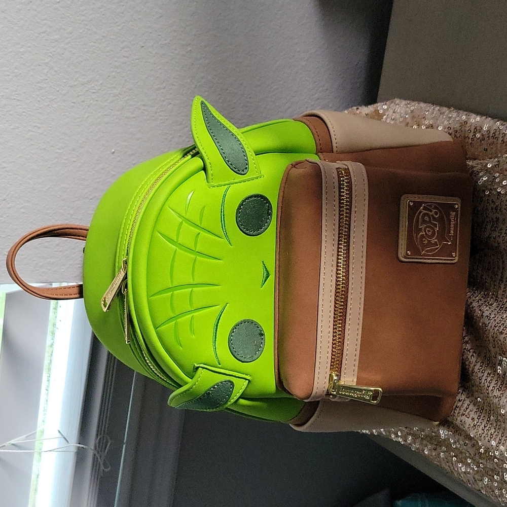 Nwt Yoda Loungefly bag